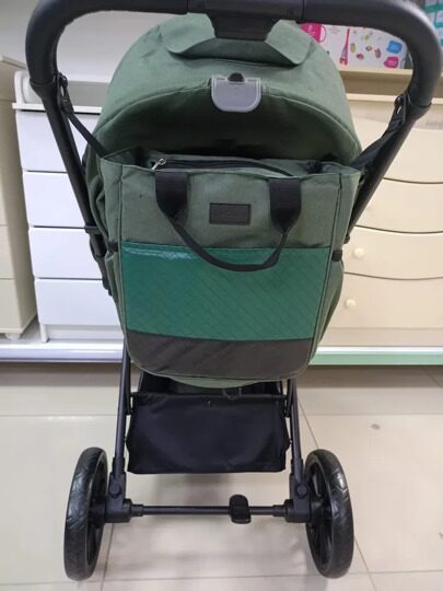 Прогулочная коляска с перекидной ручкой Luxmom H2 / зеленый