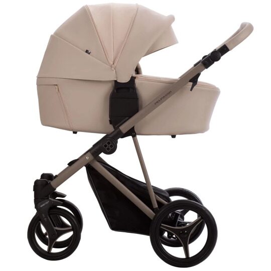 Коляска Bebetto PELPASSO PRO 2 в 1 / pro 02 kaszmir (св.бежевая кожа)