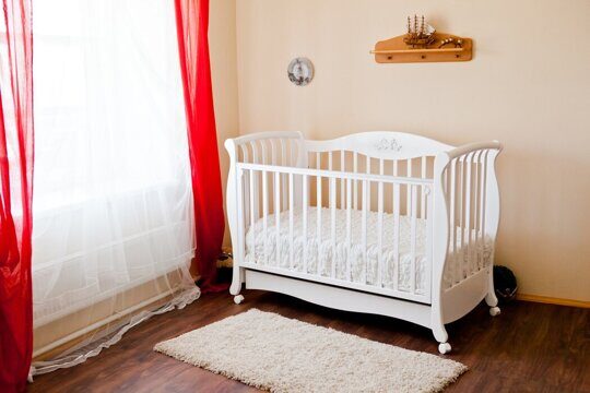 Детская кроватка Красная Звезда ЕЛИЗАВЕТА С553 (140х70 см.)