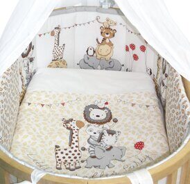 Комплект в круглую / овальную кроватку L`Abeille Вечеринка маленького жирафа (8 предметов)