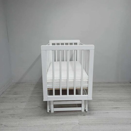 Детская кроватка Incanto Anniken с маятником Белый/Белый